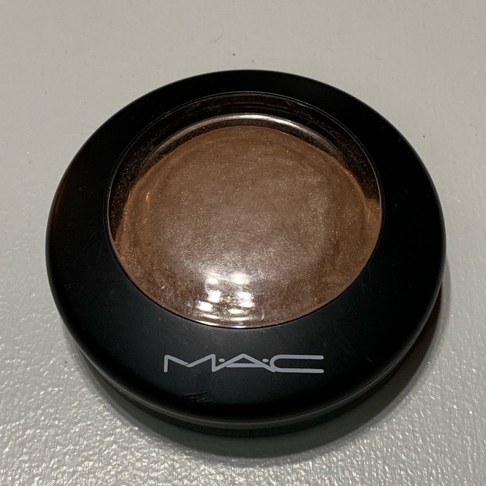 Mac mineralize skinfinish Global Glow